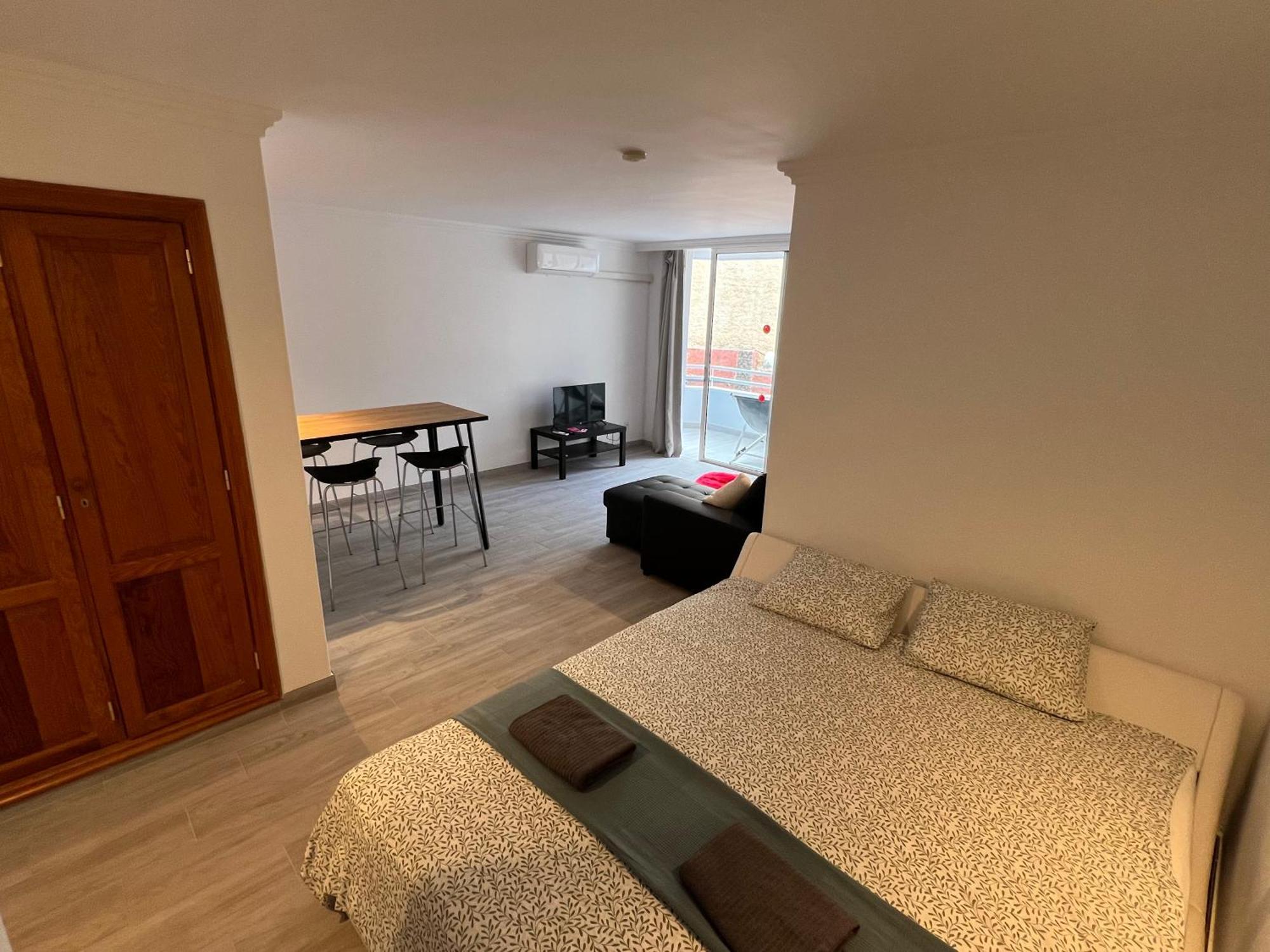 Air Conditioning, Private Parking And Fully Equipped Kitchen In Hotel Room In Golf Del Sur, Tenerife San Miguel de Abona Exterior photo